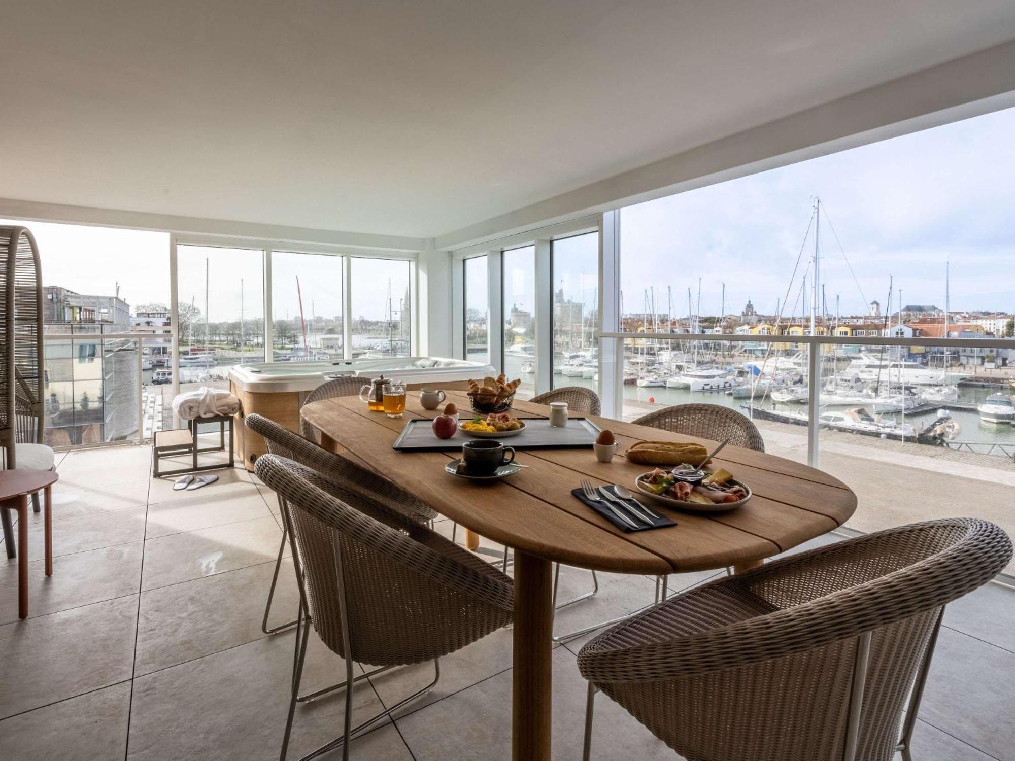 Mercure La Rochelle Vieux Port Екстер'єр фото